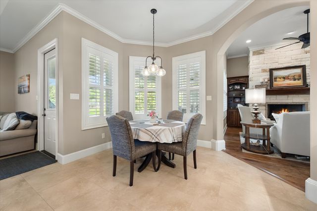 560 Clubhouse Drive, Corsicana, TX 75109