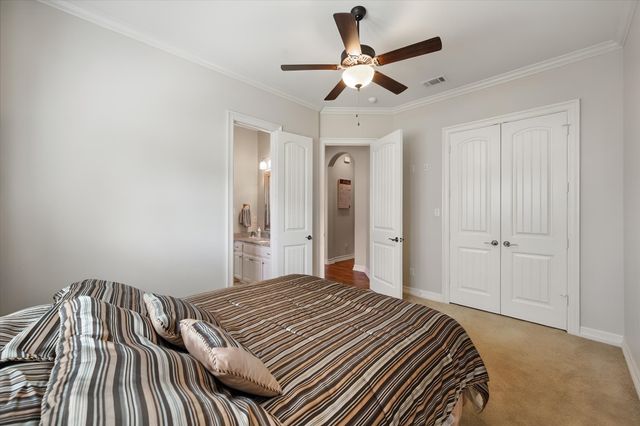 560 Clubhouse Drive, Corsicana, TX 75109
