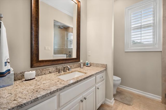 560 Clubhouse Drive, Corsicana, TX 75109