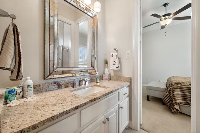 560 Clubhouse Drive, Corsicana, TX 75109