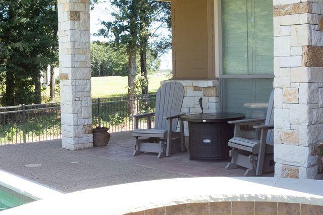 560 Clubhouse Drive, Corsicana, TX 75109