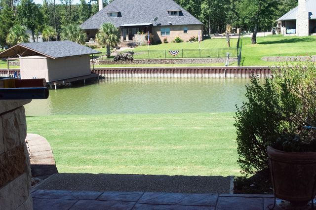 560 Clubhouse Drive, Corsicana, TX 75109