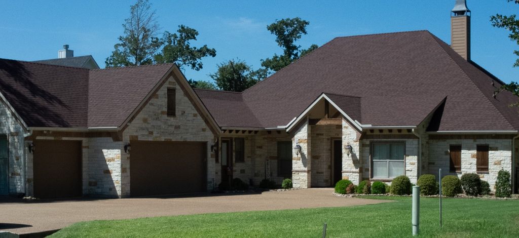 560 Clubhouse Drive, Corsicana, TX 75109