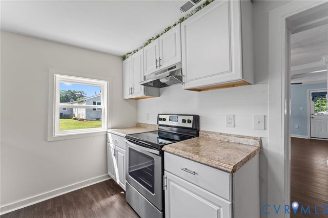 23234 Pine Grove Pl, North Dinwiddie, VA 23803