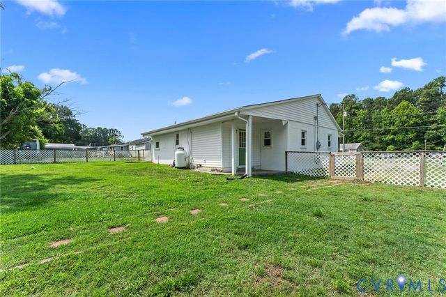 23234 Pine Grove Pl, North Dinwiddie, VA 23803