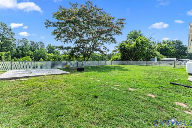 23234 Pine Grove Pl, North Dinwiddie, VA 23803