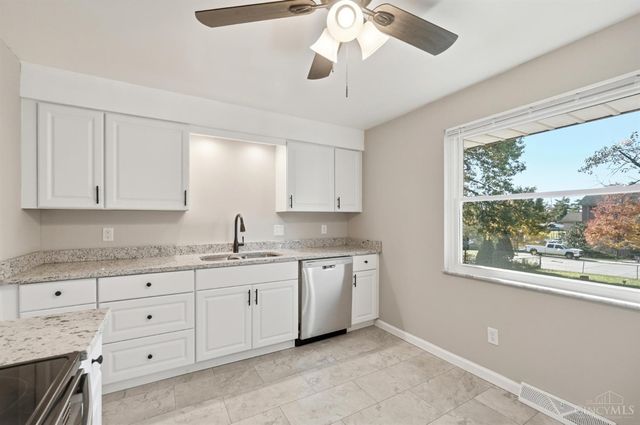 3699 Krierview Drive, Cincinnati, OH 45248