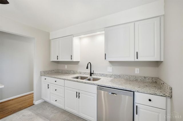 3699 Krierview Drive, Cincinnati, OH 45248