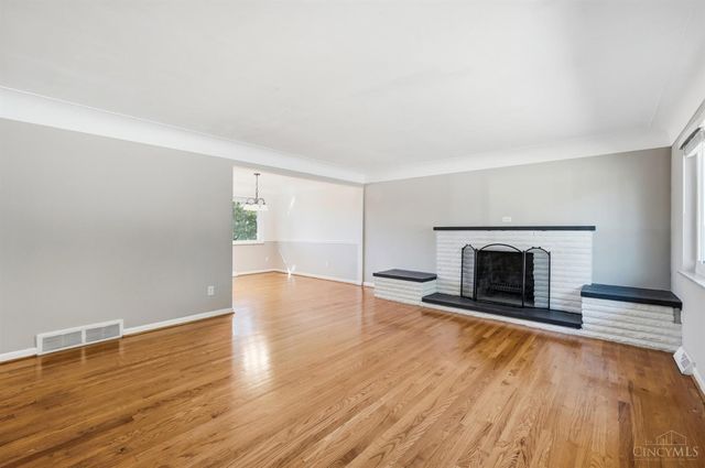 3699 Krierview Drive, Cincinnati, OH 45248