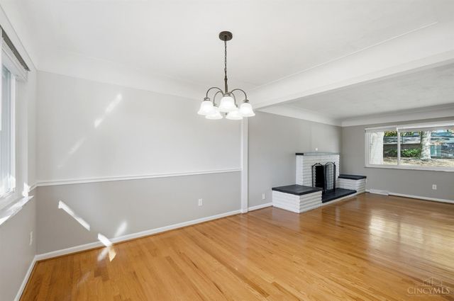 3699 Krierview Drive, Cincinnati, OH 45248