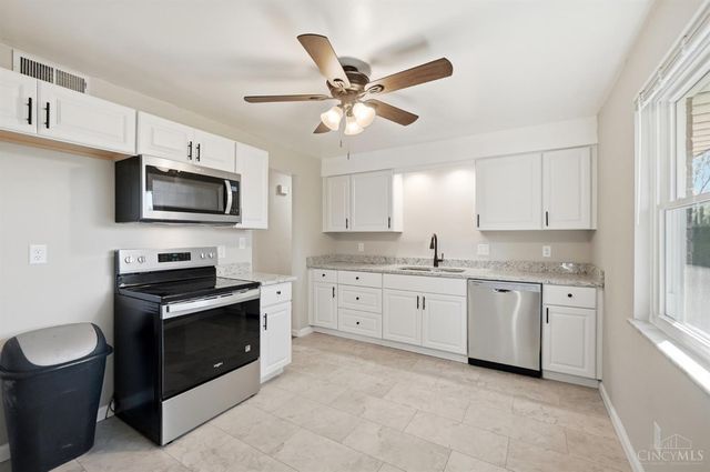 3699 Krierview Drive, Cincinnati, OH 45248