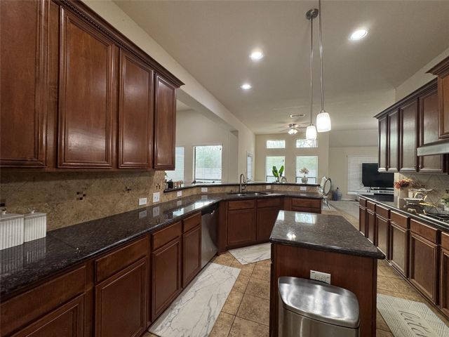 7818 Pacific Spring Lane, Richmond, TX 77407