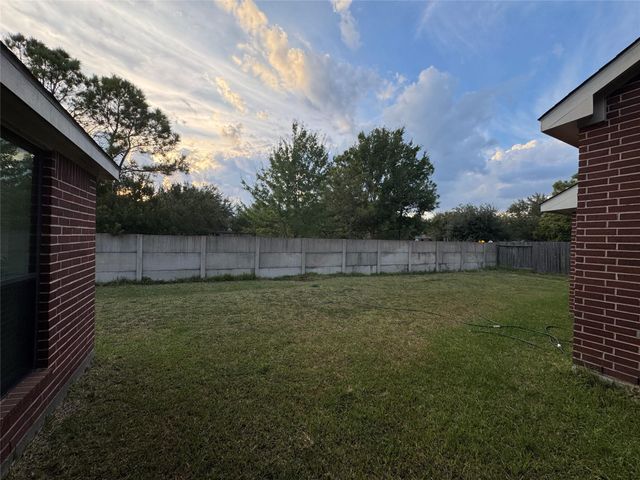 7818 Pacific Spring Lane, Richmond, TX 77407