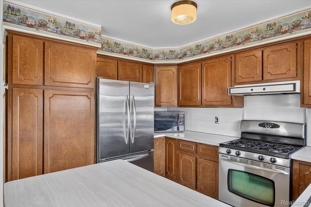 1250 23rd Street, Wyandotte, MI 48192