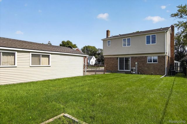 1250 23rd Street, Wyandotte, MI 48192