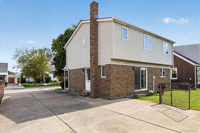 1250 23rd Street, Wyandotte, MI 48192