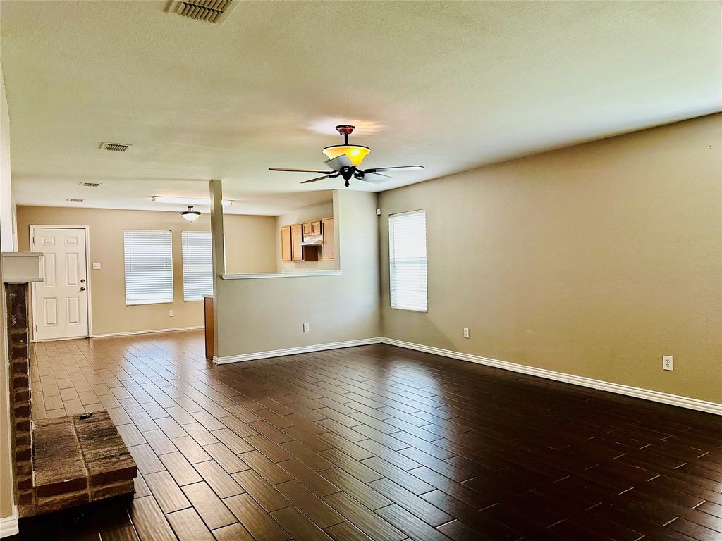 8021 Stowe Springs Lane, Arlington, TX 76002 — photo 4