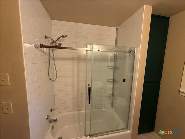 555 N Union Avenue, New Braunfels, TX 78130