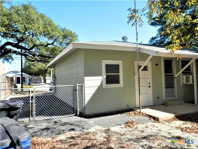 555 N Union Avenue, New Braunfels, TX 78130