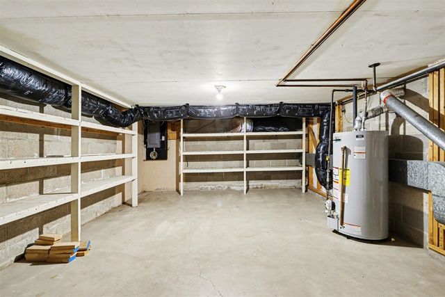 322 N 28th Street, Springfield, MI 49037