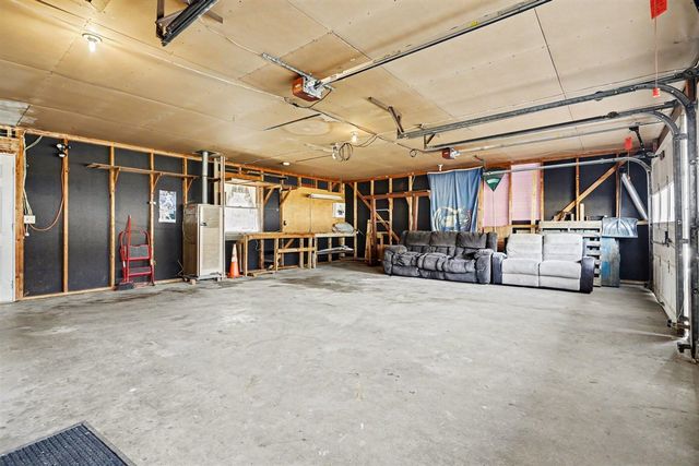 322 N 28th Street, Springfield, MI 49037