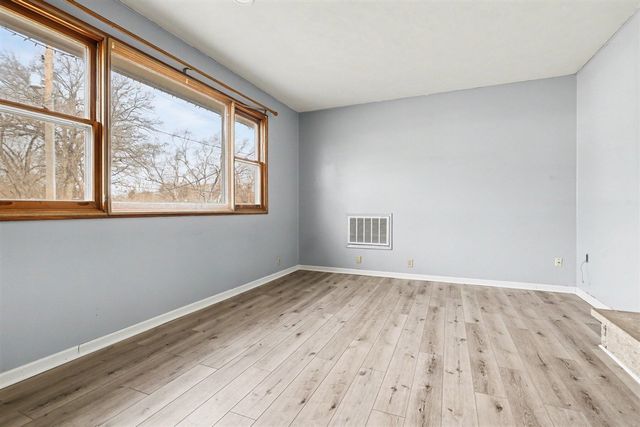 322 N 28th Street, Springfield, MI 49037