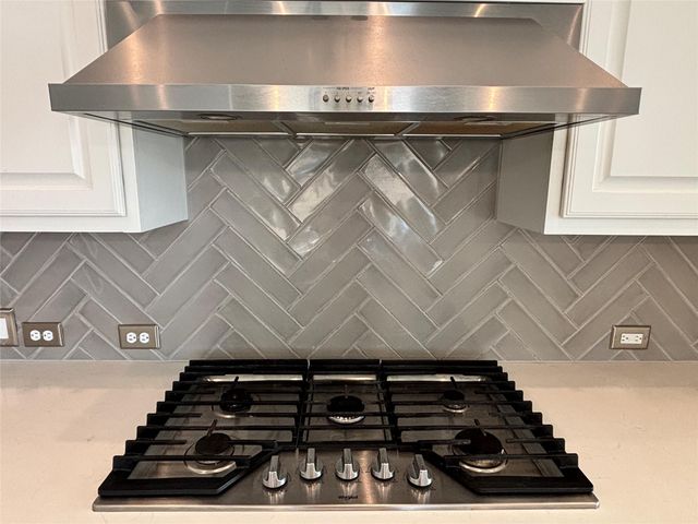 19521 Tranquility Falls CV, Lago Vista, TX 78645