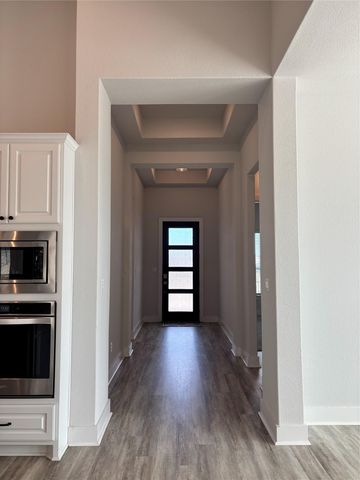 19521 Tranquility Falls CV, Lago Vista, TX 78645