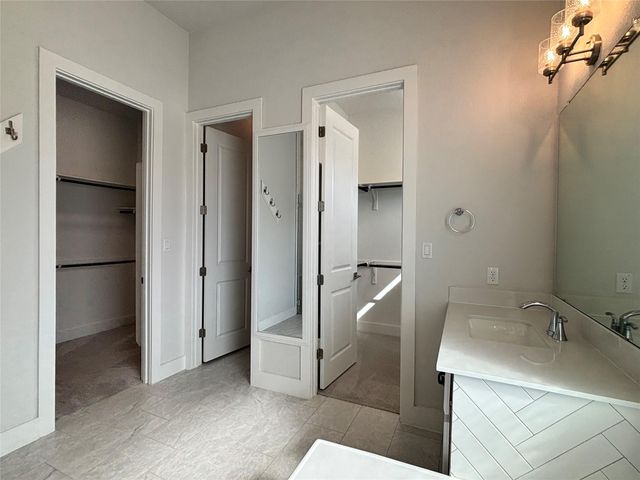 19521 Tranquility Falls CV, Lago Vista, TX 78645