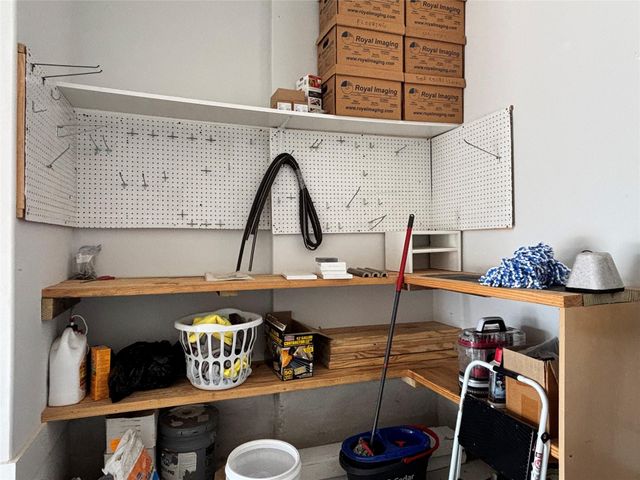 19521 Tranquility Falls CV, Lago Vista, TX 78645