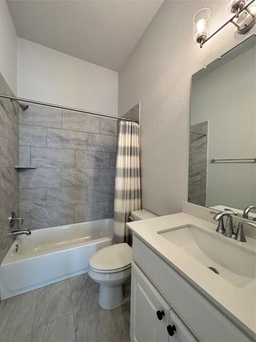 19521 Tranquility Falls CV, Lago Vista, TX 78645