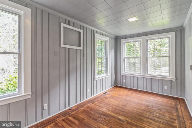 2218 ROSLYN AVE, Baltimore, MD 21216