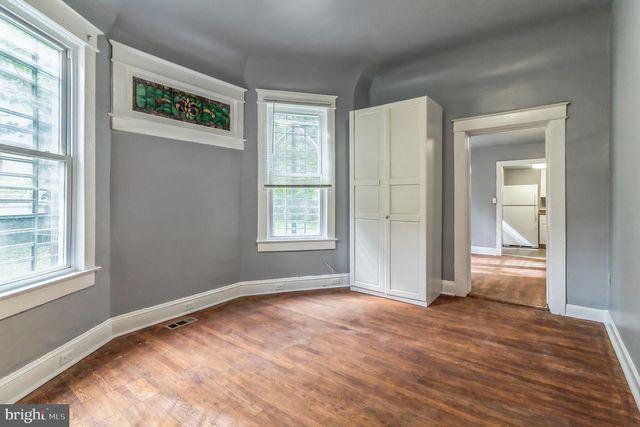 2218 ROSLYN AVE, Baltimore, MD 21216