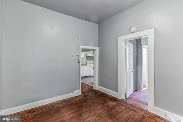 2218 ROSLYN AVE, Baltimore, MD 21216