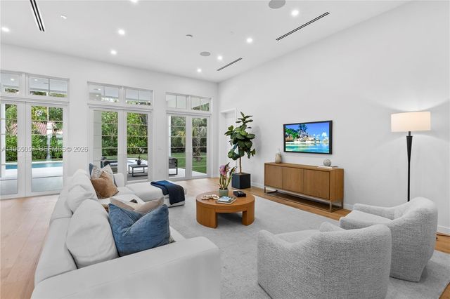 7605 SW 71st Ave, Miami, FL 33143