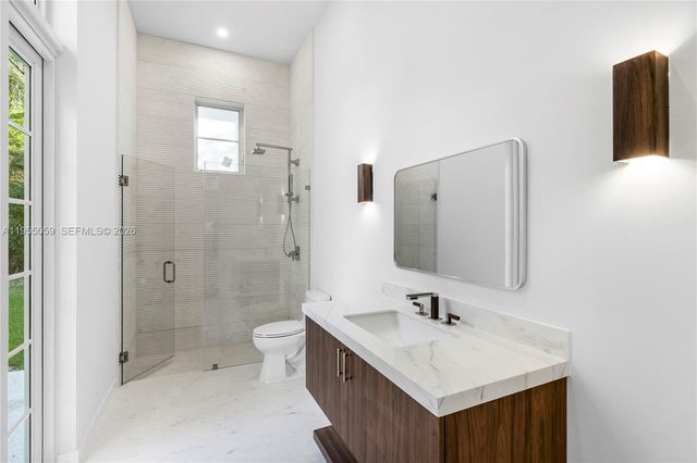 7605 SW 71st Ave, Miami, FL 33143