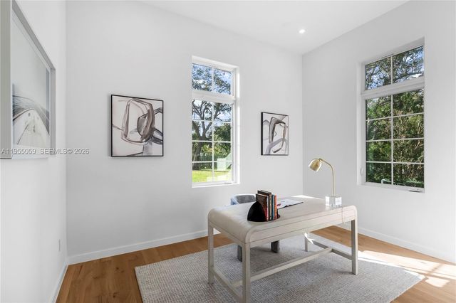 7605 SW 71st Ave, Miami, FL 33143