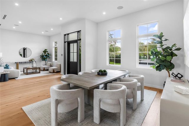 7605 SW 71st Ave, Miami, FL 33143