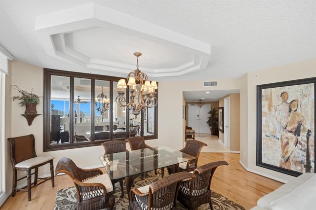 2900 N Highway 2-d, Hutchinson Island, FL 34949
