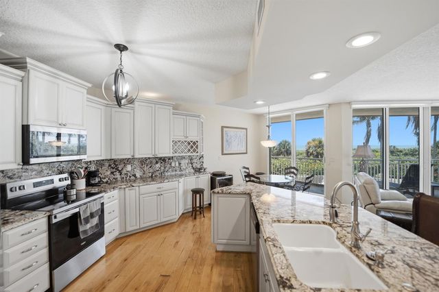 2900 N Highway 2-d, Hutchinson Island, FL 34949