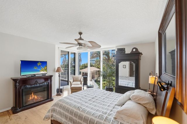 2900 N Highway 2-d, Hutchinson Island, FL 34949