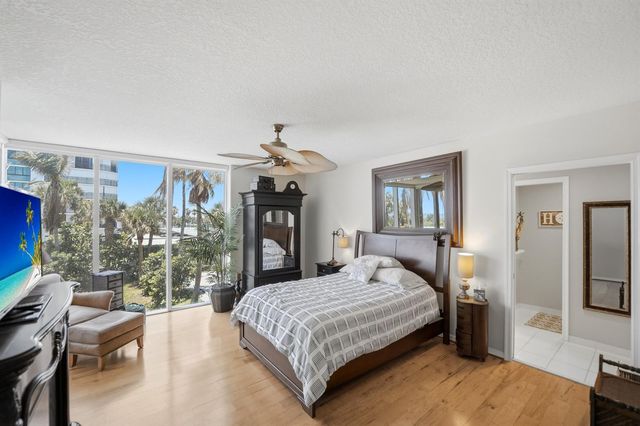 2900 N Highway 2-d, Hutchinson Island, FL 34949