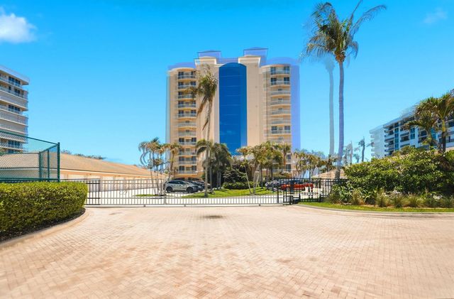 2900 N Highway 2-d, Hutchinson Island, FL 34949