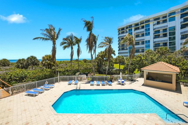 2900 N Highway 2-d, Hutchinson Island, FL 34949