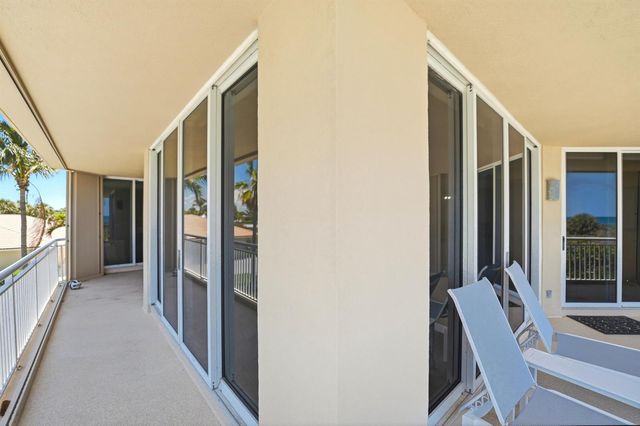 2900 N Highway 2-d, Hutchinson Island, FL 34949