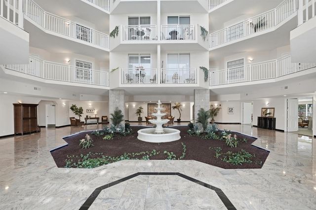 2900 N Highway 2-d, Hutchinson Island, FL 34949