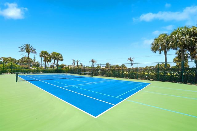 2900 N Highway 2-d, Hutchinson Island, FL 34949