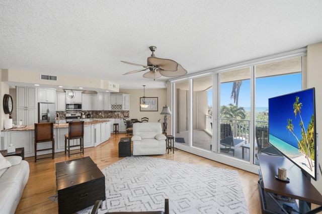 2900 N Highway 2-d, Hutchinson Island, FL 34949