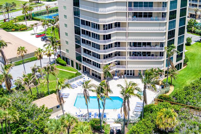 2900 N Highway 2-d, Hutchinson Island, FL 34949