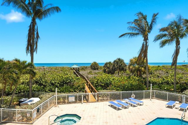 2900 N Highway 2-d, Hutchinson Island, FL 34949